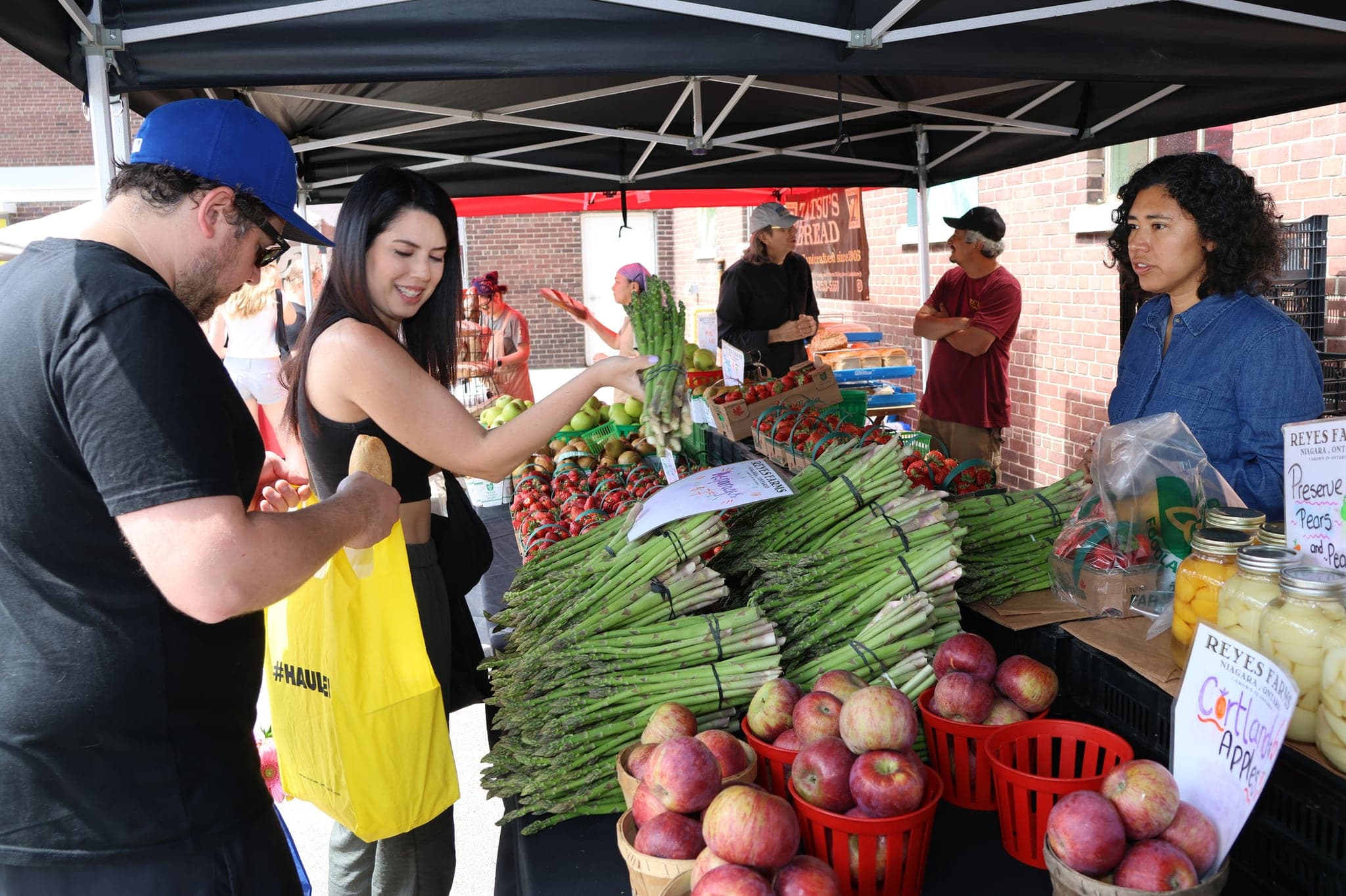 Lakeview Farmers' Market in Mississauga